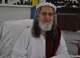 INRI CRISTO dá dicas culturais surpreendentes