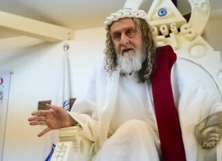 Gazeta Esportiva visita INRI CRISTO na sede da SOUST