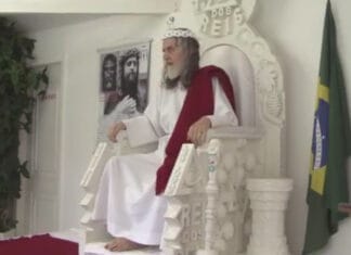 INRI CRISTO fala aos estudantes da Faculdade Fé